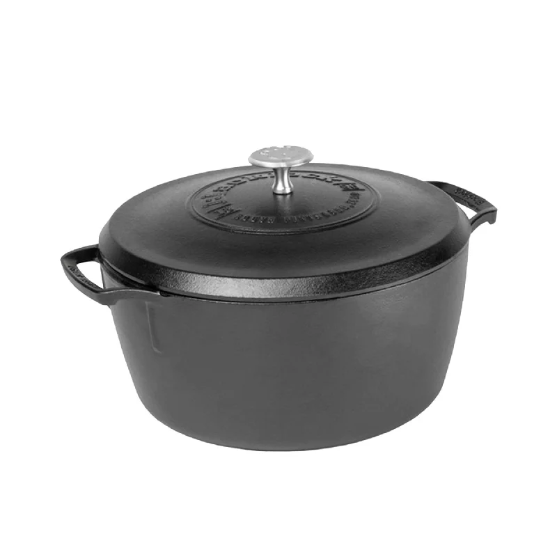 Lodge in Blacklock Triple Seasoned Cast Iron Dutch Oven 5.2 Litre