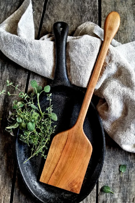 Classic Wood Kitchen Spatula