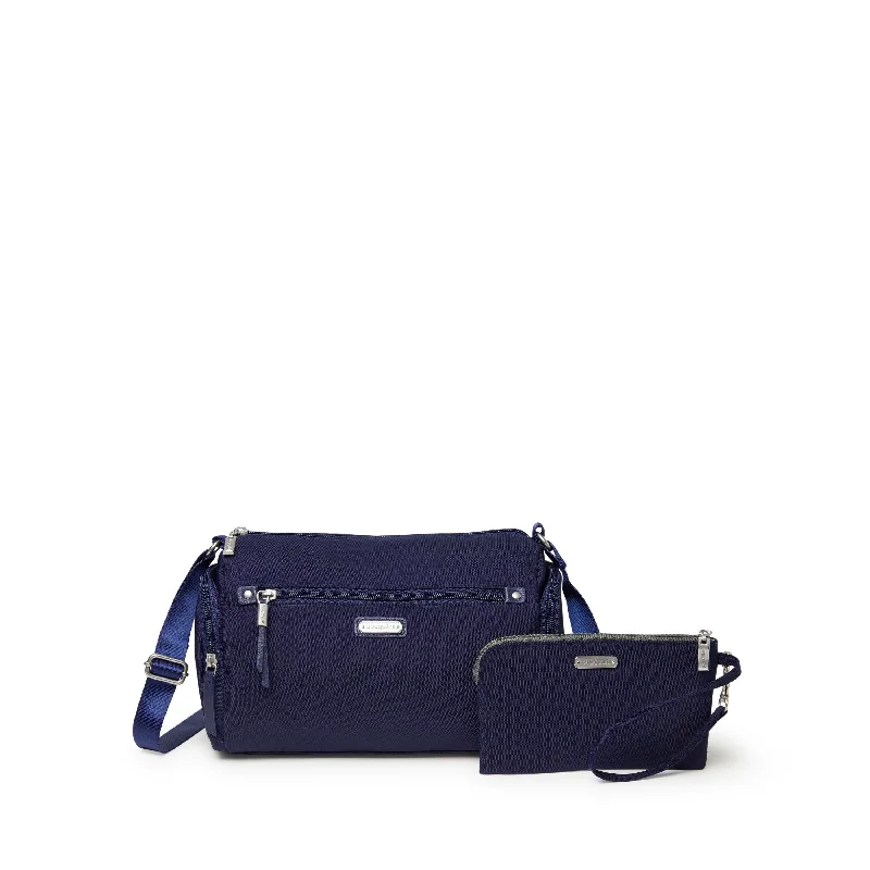 Baggallini Road Trip Hobo Bagg - Navy