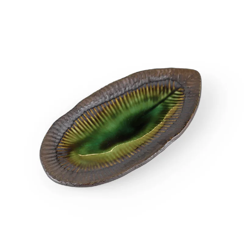 Bronze x Oribe Green Leaf Shaped Plate 8.5" x 4.1"