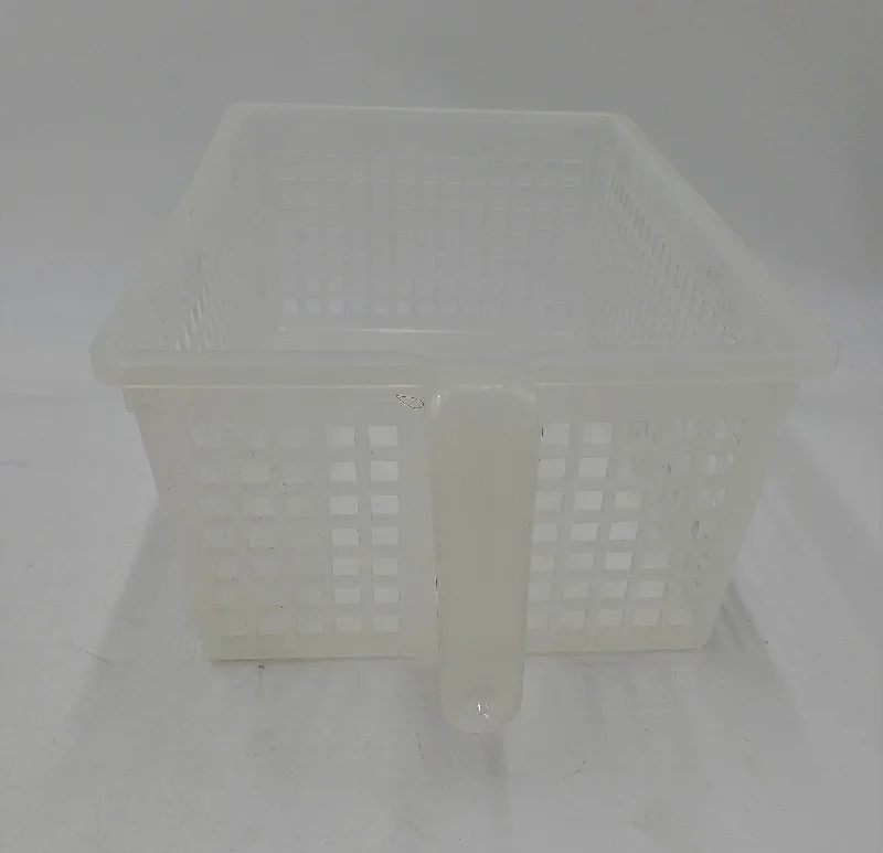 11.5"x7.5"x4.5" PLASTIC BASKET W/LID