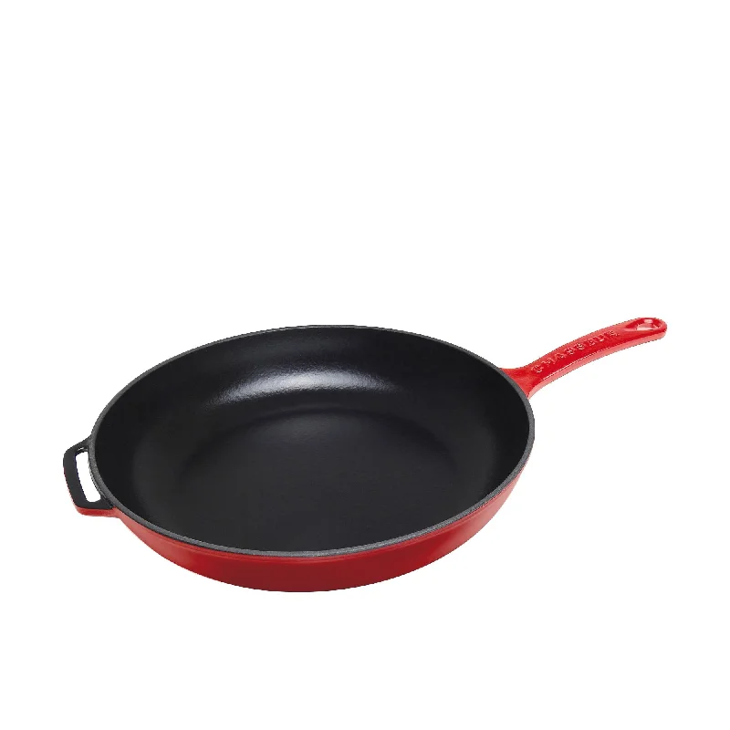 Chasseur Enamelled Cast Iron 28cm Frypan Chilli in Red